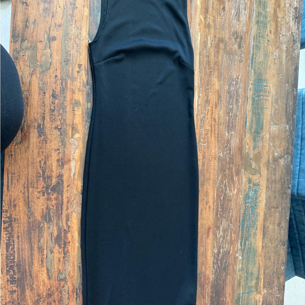 Forever 21 Elegant Black Midi Dress